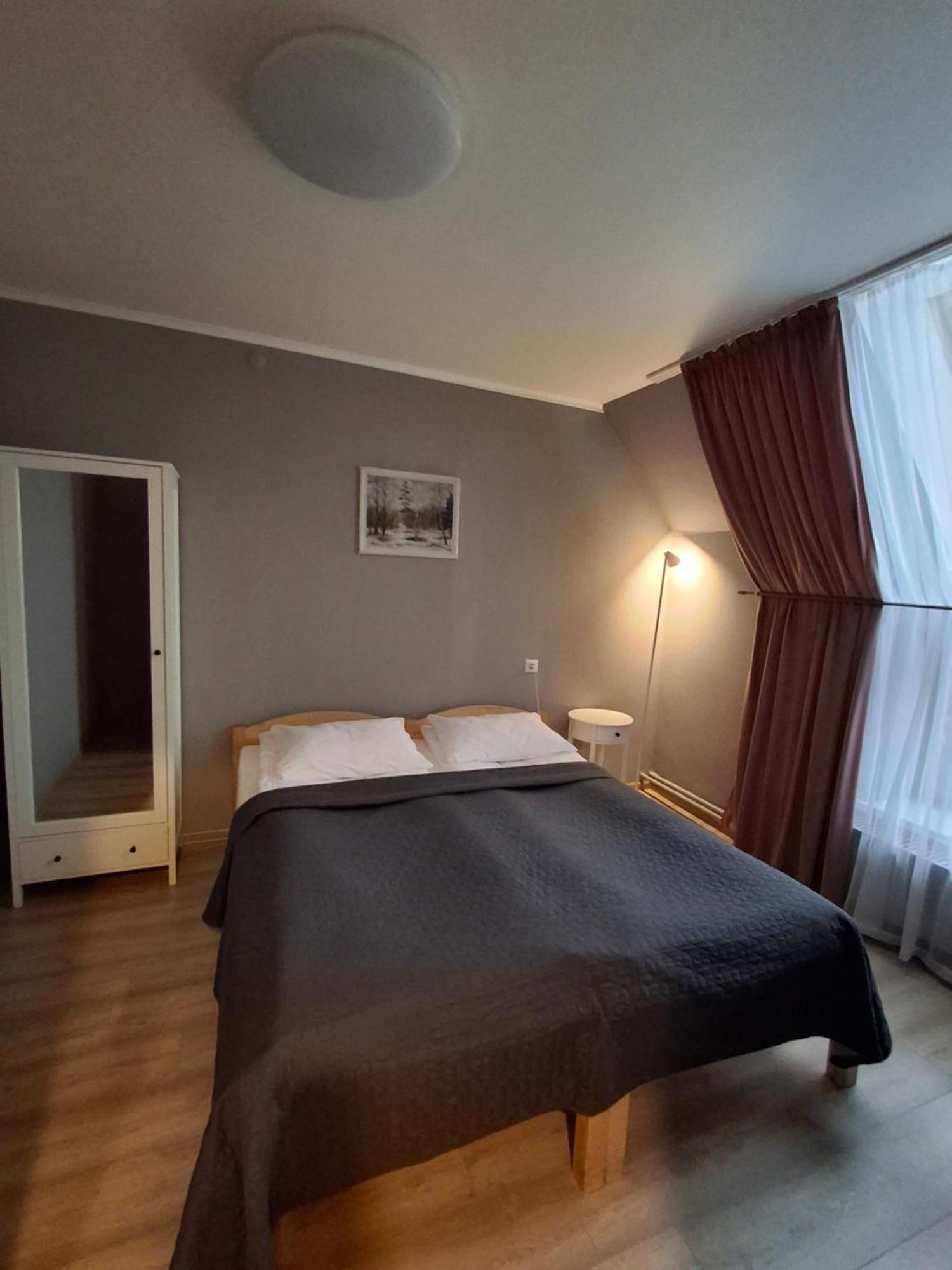 Hotel Melturi Bagian luar foto